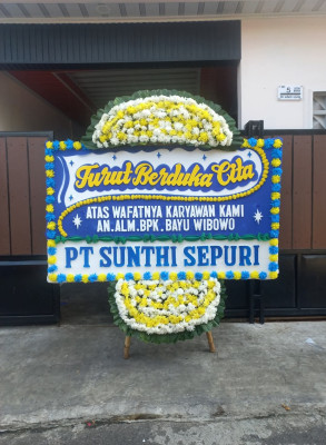 Papan Bunga Duka di Habinsaran