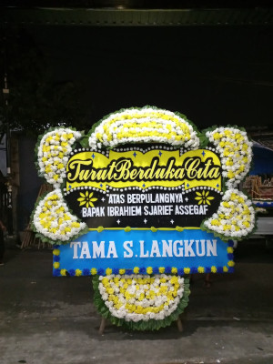Papan Bunga Duka di Habinsaran